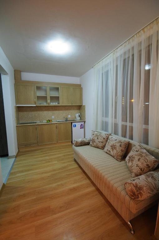 Guest House Ask Primorsko Bilik gambar
