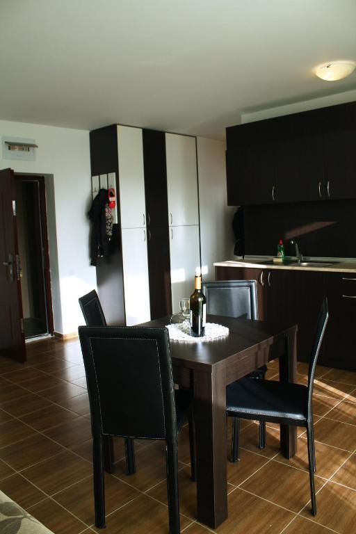 Guest House Ask Primorsko Bilik gambar