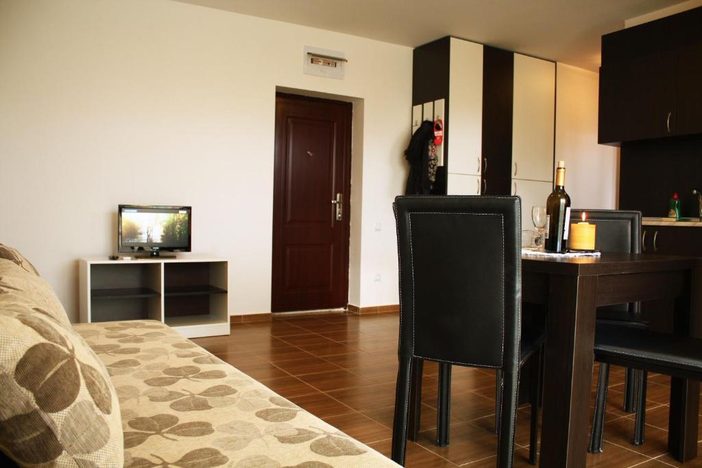 Guest House Ask Primorsko Bilik gambar